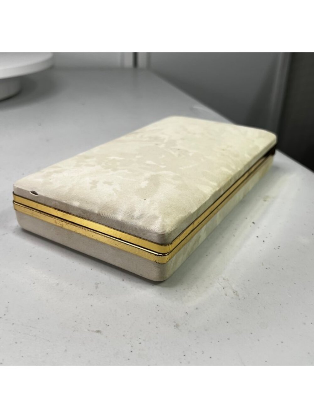 Vintage Mele Jewelry Travel Case Hinged Hard Clamshell From 1950s - Picture 3 of 16